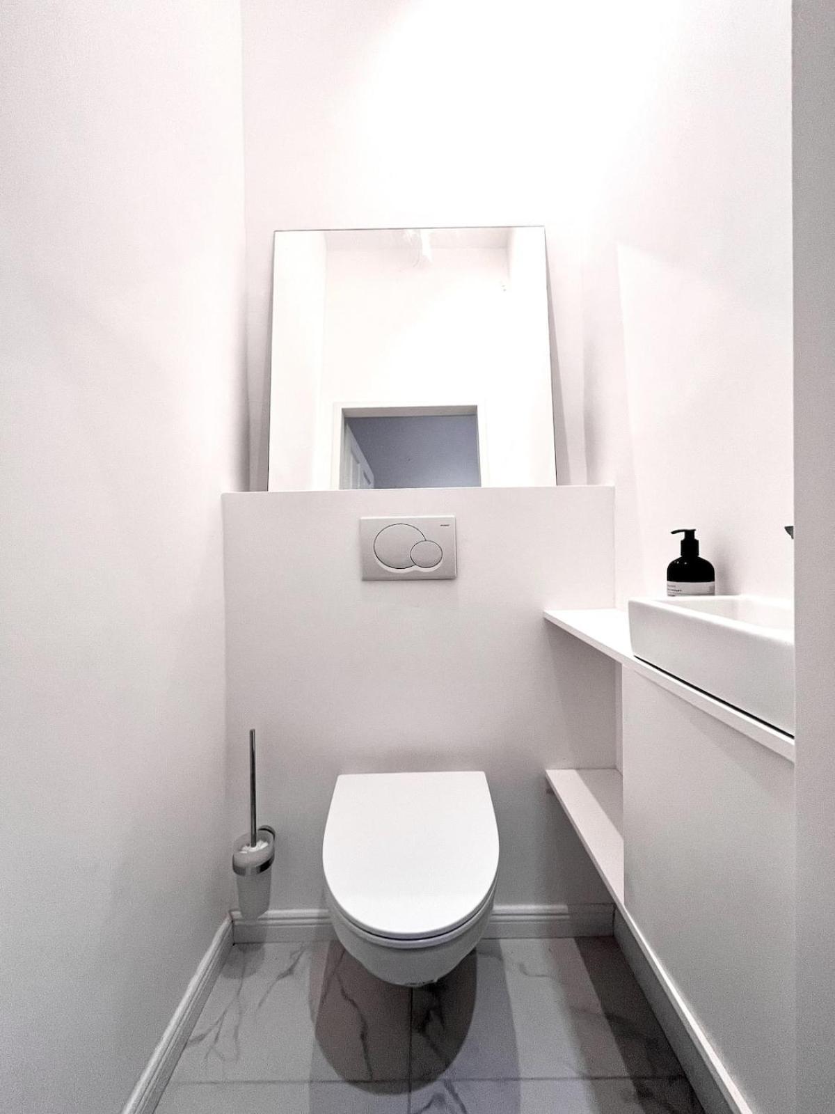 Appartement With Balcony Next Augarten Park