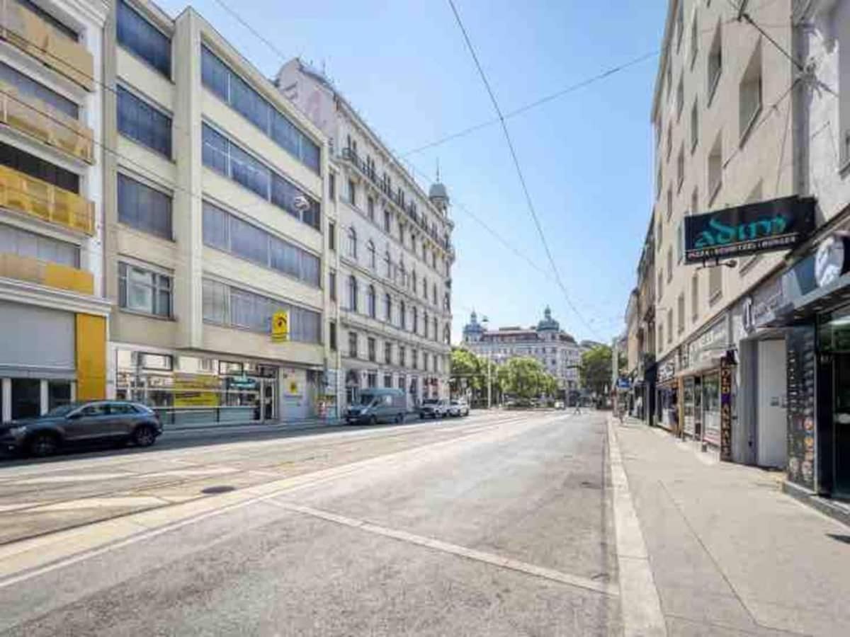 Appartement With Balcony Next Augarten Park Vienne